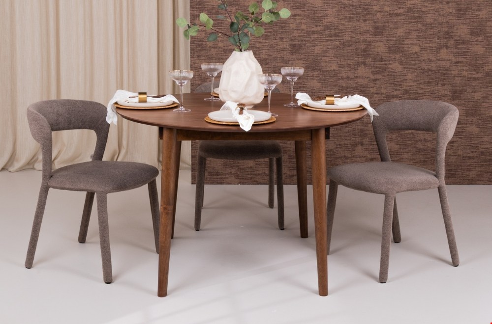 Welke vorm eettafel past het beste bij jouw interieur?